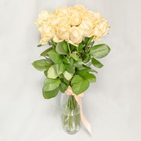 Bouquet of peach roses Romantic