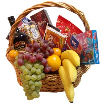 Fruit-sweet basket Rich gift